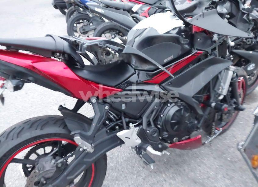 Photo 13 of 2022 Kawasaki Ex650 M (VIN ML5EXEM1XNDA55943)