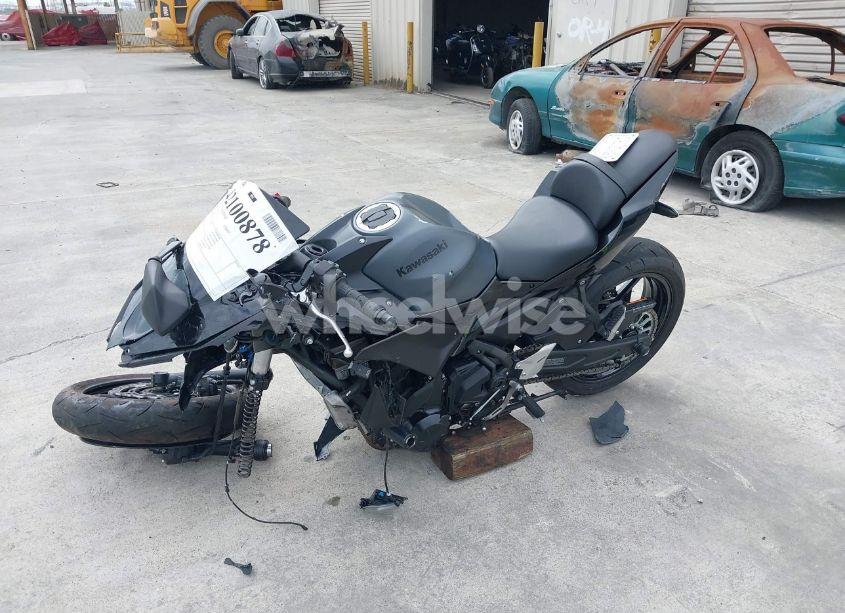 Photo 2 of 2024 Kawasaki Ex650 P (VIN ML5EXEP10RDAC3208)