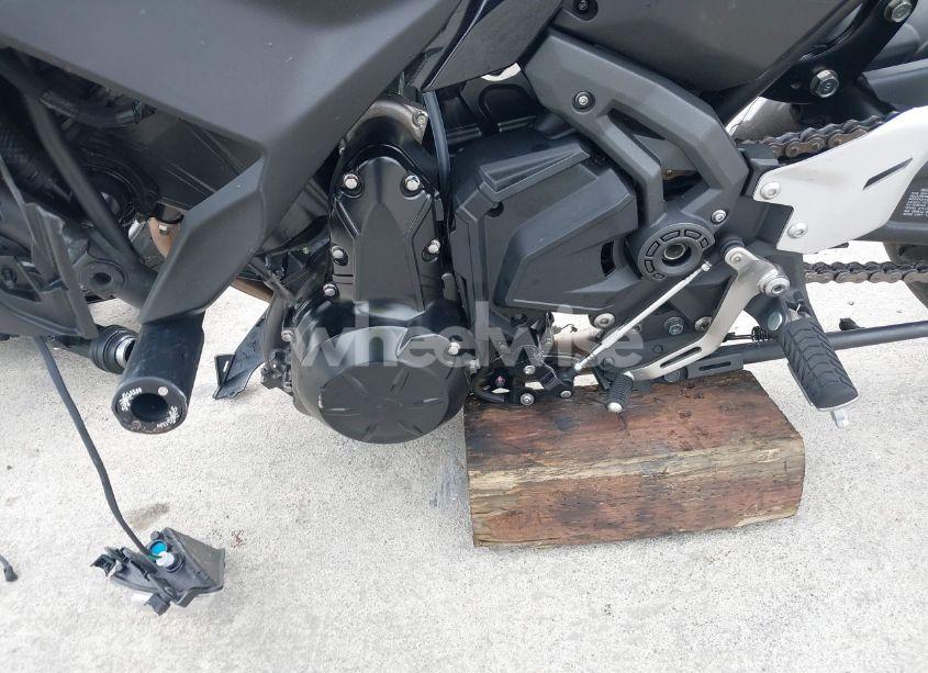 Photo 9 of 2024 Kawasaki Ex650 P (VIN ML5EXEP10RDAC3208)