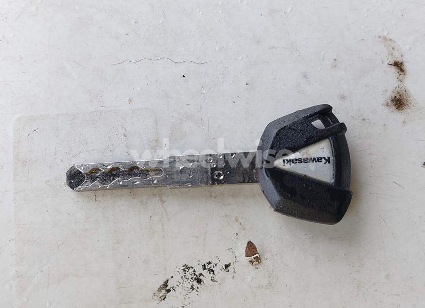 Photo 11 of 2025 Kawasaki Ex650 P (VIN ML5EXEP19SDAD6366)