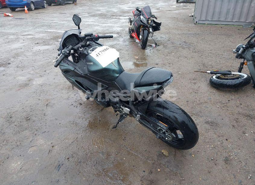 Photo 3 of 2025 Kawasaki Ex650 P (VIN ML5EXEP19SDAD6366)
