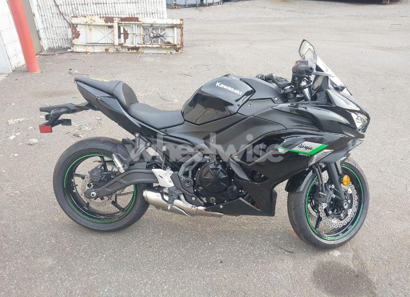 Photo 13 of 2025 Kawasaki Ex650 R (VIN ML5EXER19SDAF9627)