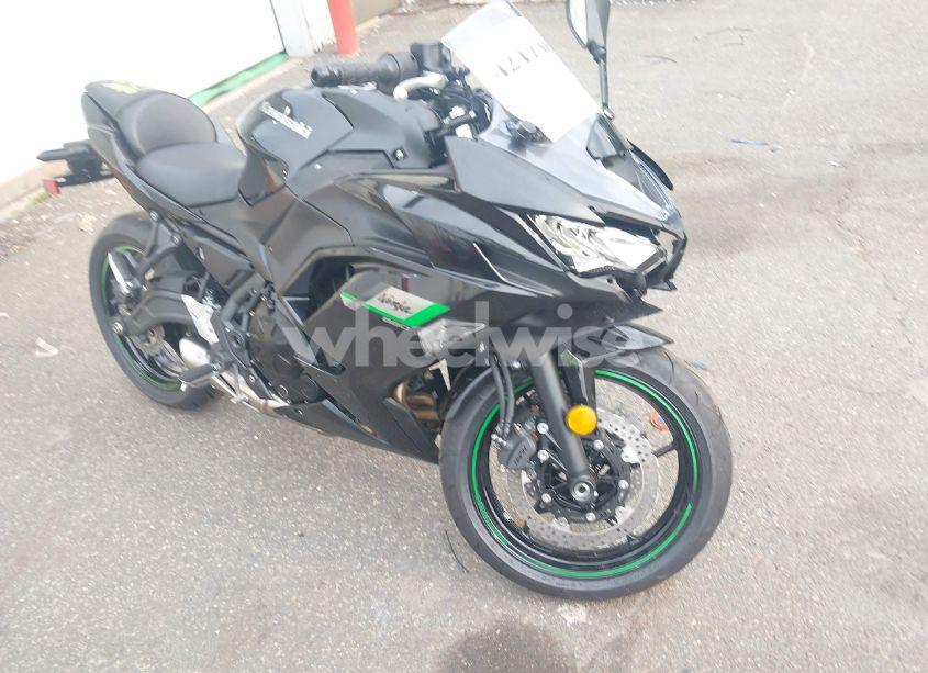 Photo 16 of 2025 Kawasaki Ex650 R (VIN ML5EXER19SDAF9627)