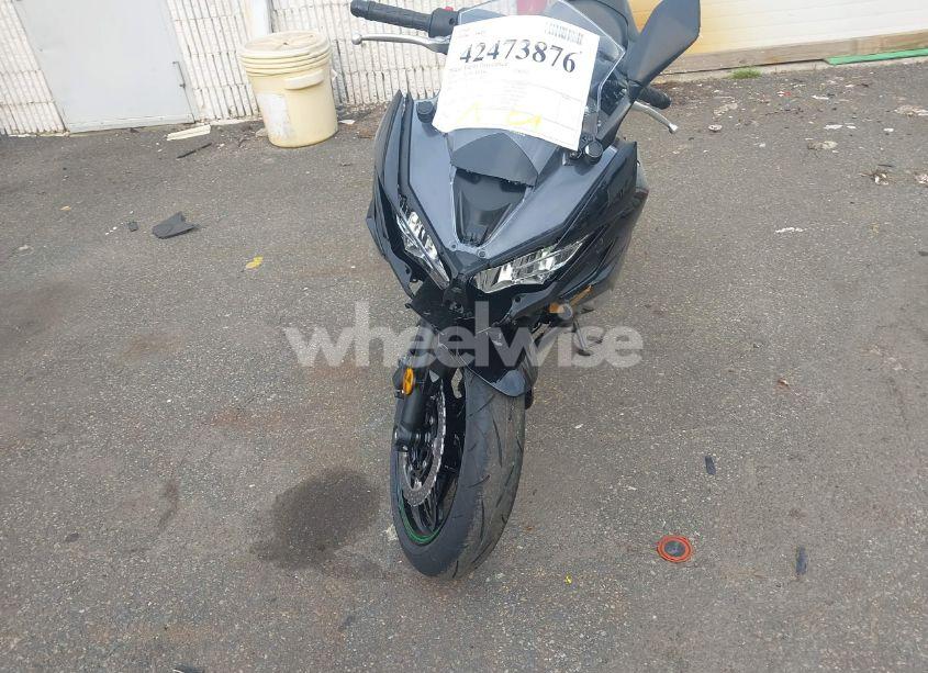 Photo 18 of 2025 Kawasaki Ex650 R (VIN ML5EXER19SDAF9627)