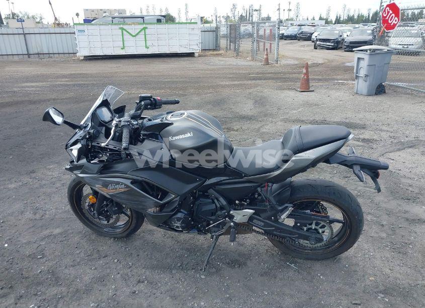Photo 13 of 2023 Kawasaki Ex650 R (VIN ML5EXER1XPDA85584)