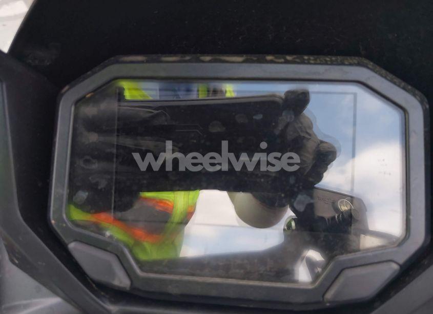 Photo 7 of 2023 Kawasaki Ex650 R (VIN ML5EXER1XPDA85584)