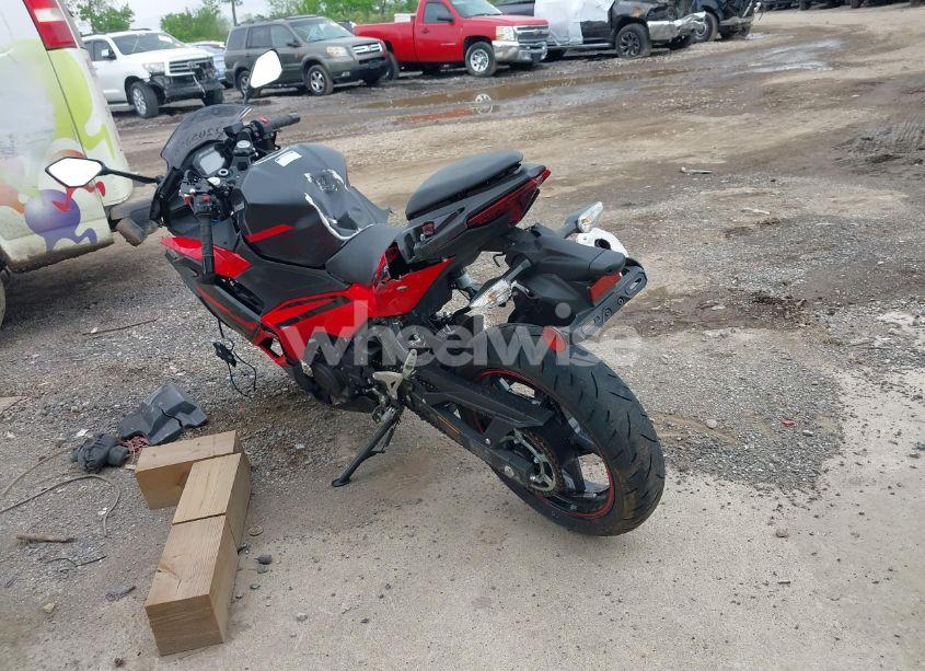 Photo 3 of 2024 Kawasaki Ex500 (VIN ML5EXGG14RDA00983)