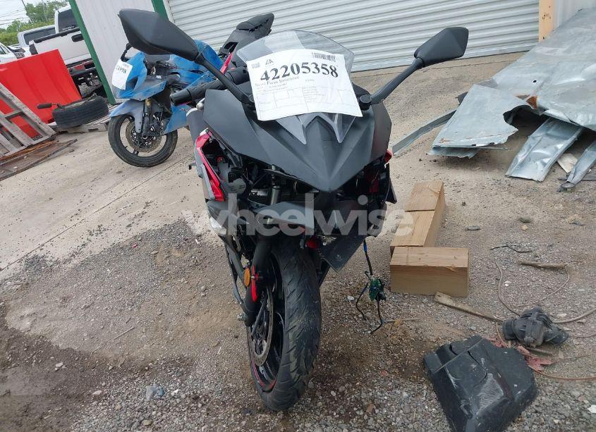 Photo 5 of 2024 Kawasaki Ex500 (VIN ML5EXGG14RDA00983)