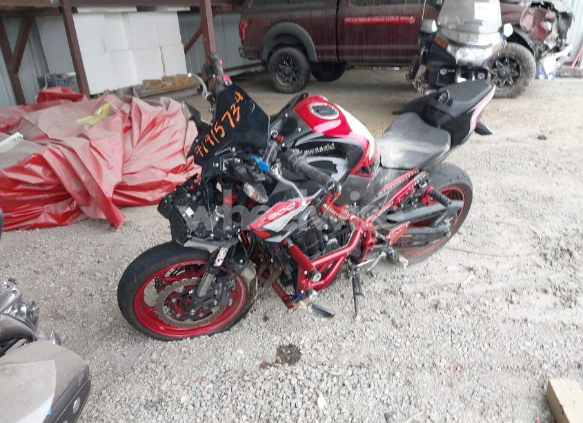 Photo 2 of 2024 Kawasaki Zr900 F (VIN ML5ZRDF12RDA67805)