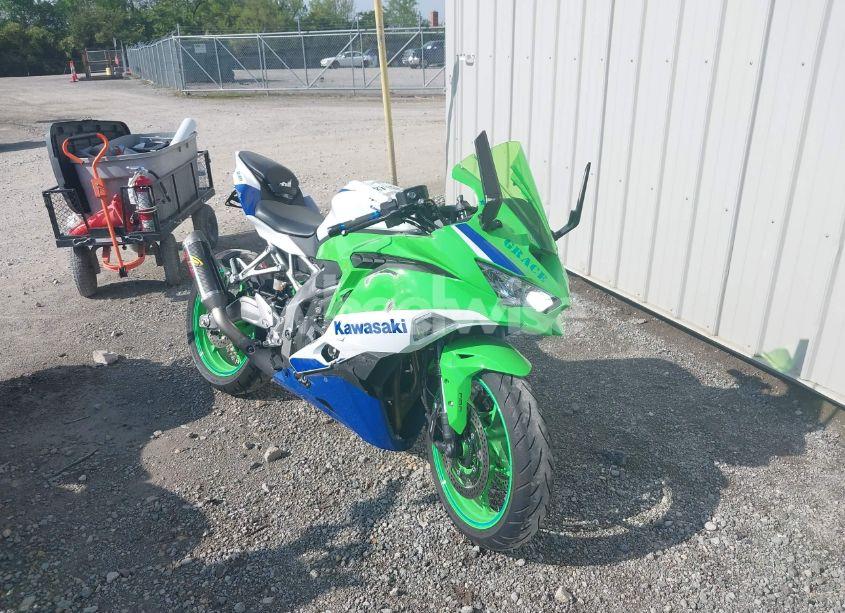 2024 Kawasaki Zx400 S (VIN ML5ZXCS18RDA17139) main photo