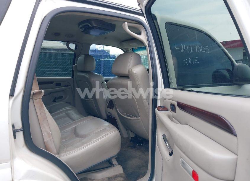 Photo 8 of 2003 Cadillac Escalade (VIN MVIN319038IND)