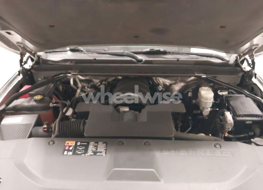 Photo 10 of 2015 Chevrolet Suburban 1500 LT (VIN MVIN388991IND)