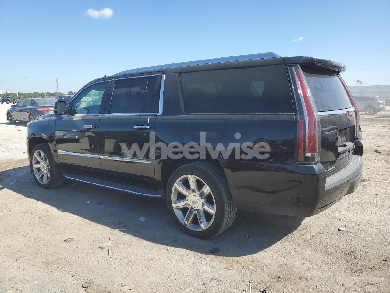Photo 2 of 2020 CADILLAC ESCALADE ESV PREMIUM LUXURY (VIN N1GYS4JKJXLR25371)