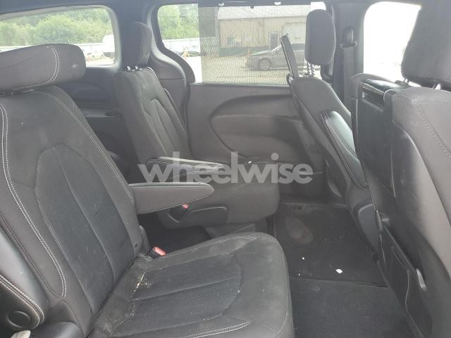 2021 CHRYSLER PACIFICA TOURING (VIN N2C4RC1FG2MR58566) main photo