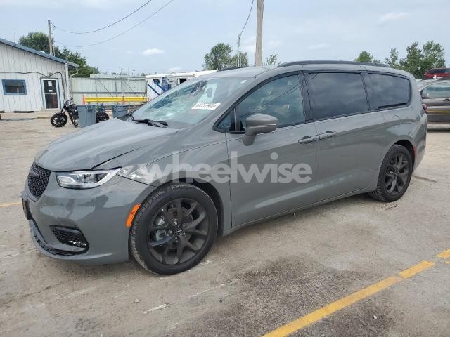 Photo 2 of 2021 CHRYSLER PACIFICA TOURING (VIN N2C4RC1FG2MR58566)