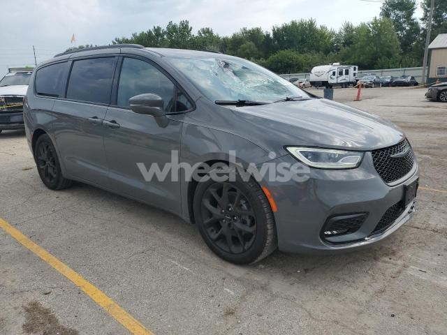 Photo 5 of 2021 CHRYSLER PACIFICA TOURING (VIN N2C4RC1FG2MR58566)