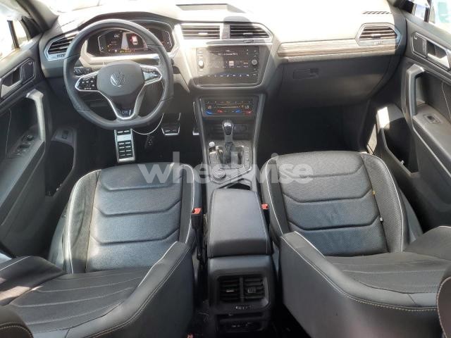 Photo 13 of 2022 VOLKSWAGEN TIGUAN SEL R-LINE (VIN N3VV4B7AX3NM00252)