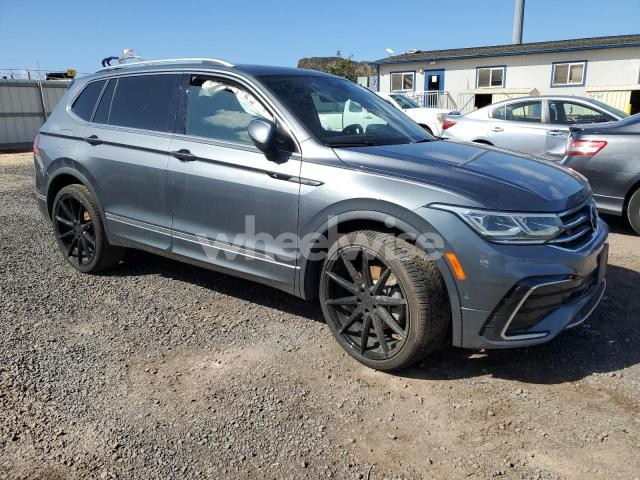 Photo 4 of 2022 VOLKSWAGEN TIGUAN SEL R-LINE (VIN N3VV4B7AX3NM00252)