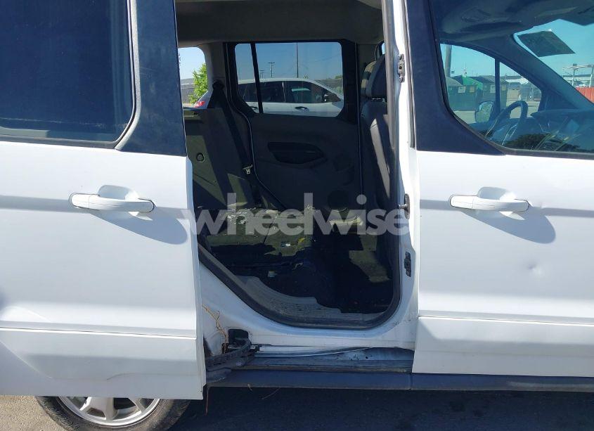 Photo 8 of 2015 Ford Transit CONNECT XLT (VIN NM0AE8F73F1204607)