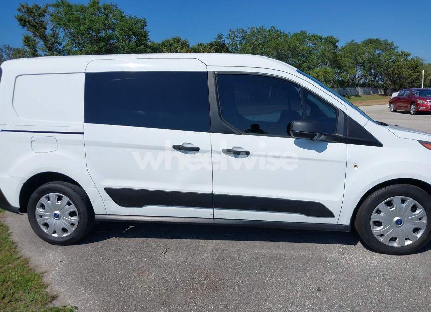 Photo 13 of 2019 Ford Transit CONNECT XLT (VIN NM0LE7F28K1400320)