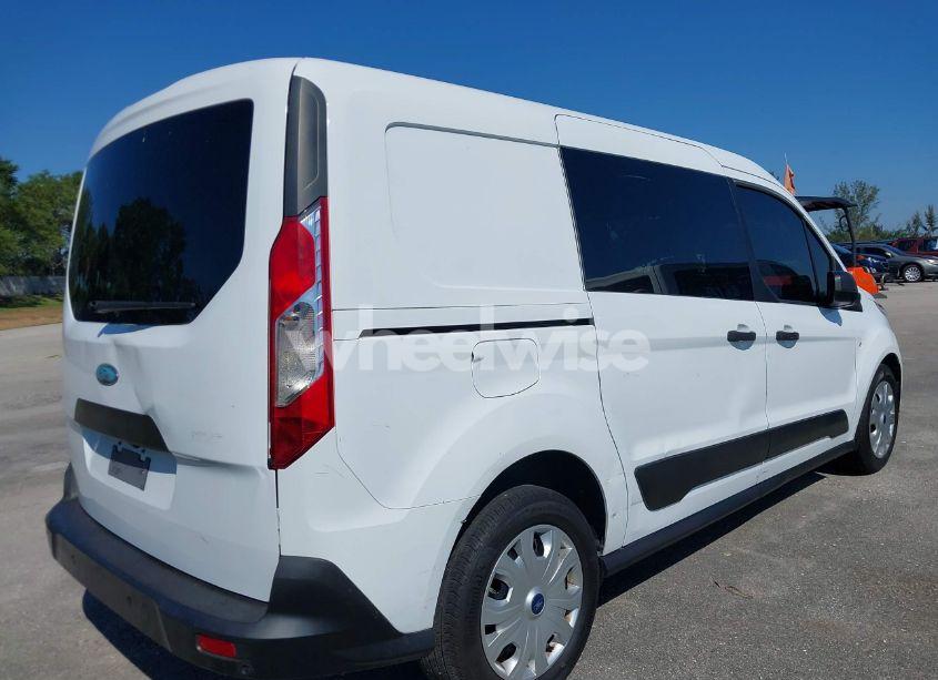 Photo 4 of 2019 Ford Transit CONNECT XLT (VIN NM0LE7F28K1400320)