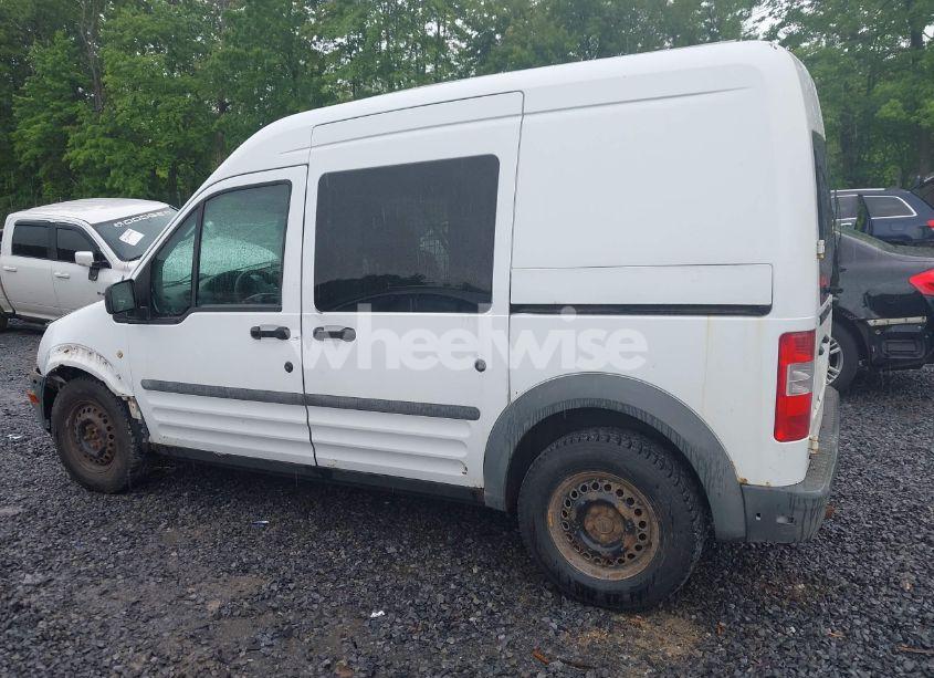 Photo 3 of 2010 Ford Transit CONNECT XL (VIN NM0LS6AN5AT004952)