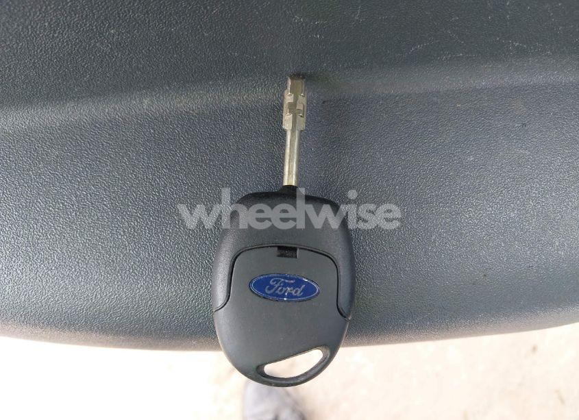 Photo 11 of 2010 Ford Transit CONNECT XLT (VIN NM0LS6BN1AT031550)