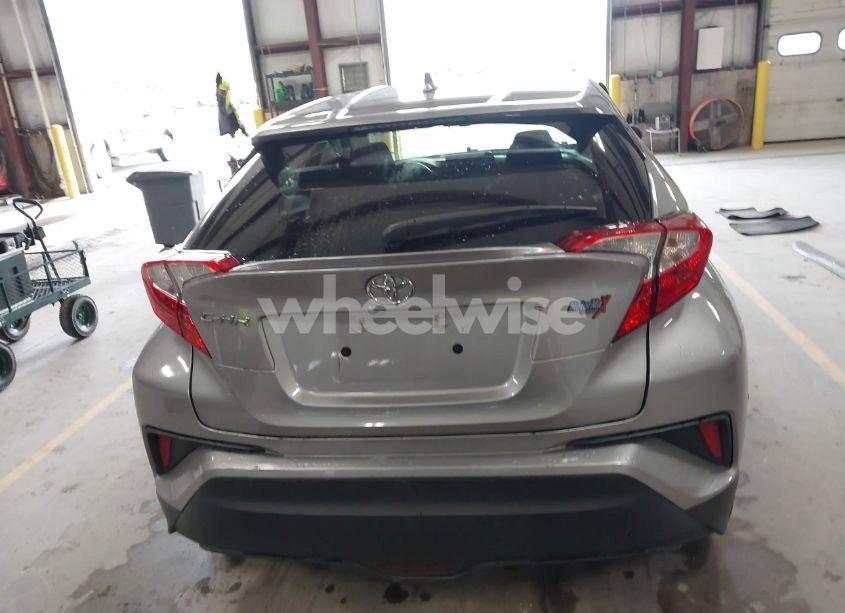 Photo 17 of 2018 Toyota C-hr XLE PREMIUM (VIN NMTKHMBX0JR039509)