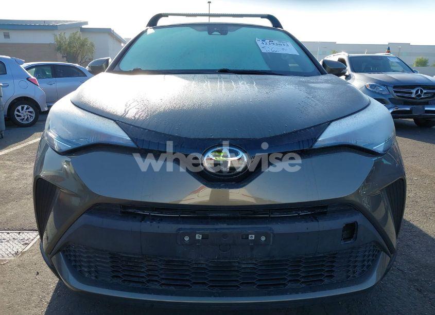 Photo 12 of 2021 Toyota C-hr XLE (VIN NMTKHMBX1MR133810)