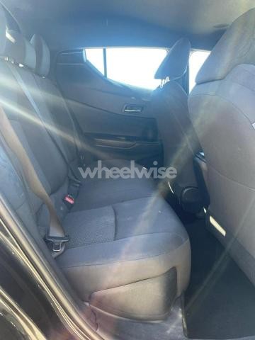 Photo 2 of 2018 TOYOTA C-HR XLE (VIN NMTKHMBX2JR006348)