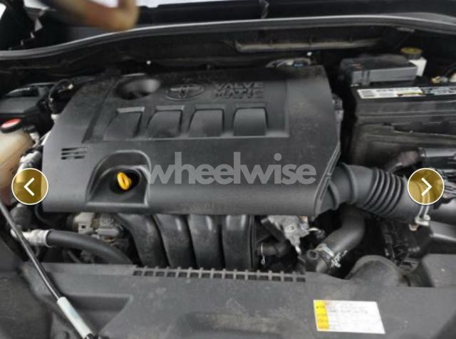 Photo 8 of 2018 TOYOTA C-HR XLE (VIN NMTKHMBX2JR006348)