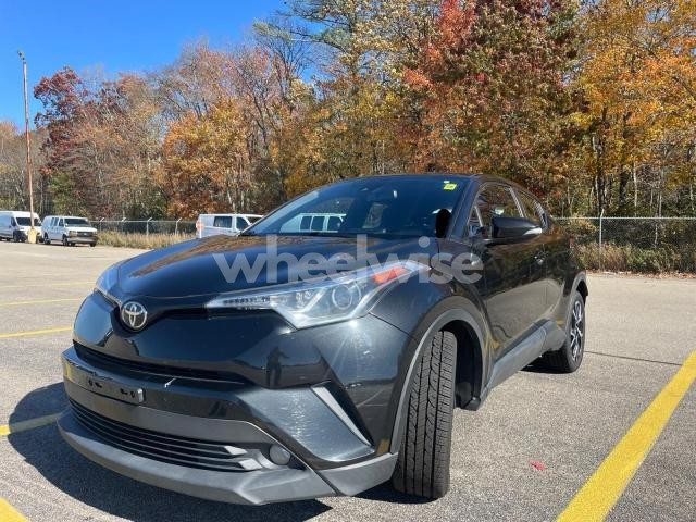 Photo 9 of 2018 TOYOTA C-HR XLE (VIN NMTKHMBX2JR006348)
