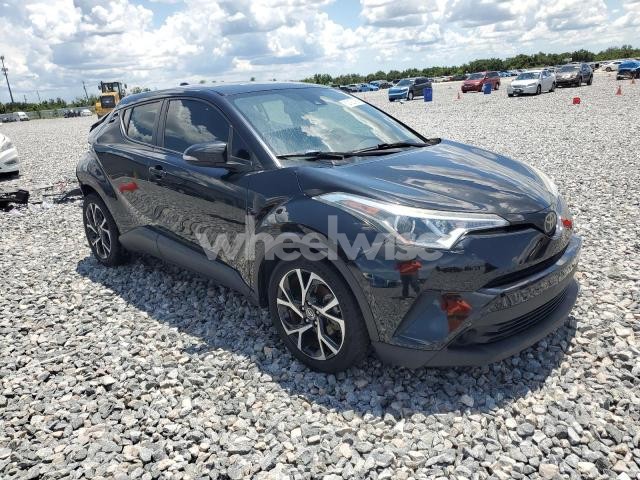 Photo 11 of 2019 TOYOTA C-HR XLE (VIN NMTKHMBX2KR089619)
