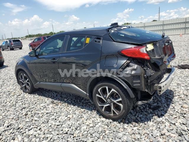 Photo 8 of 2019 TOYOTA C-HR XLE (VIN NMTKHMBX2KR089619)