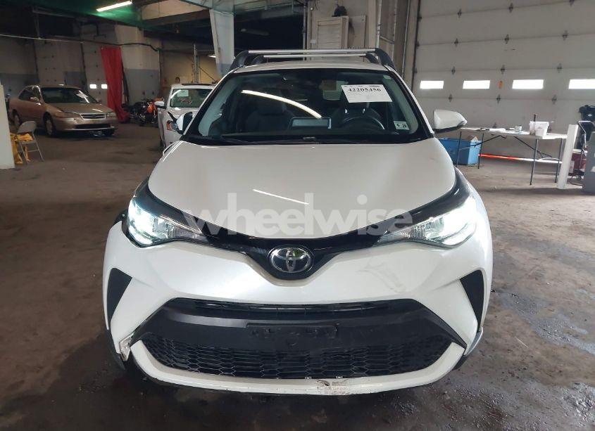 Photo 12 of 2021 Toyota C-hr LE (VIN NMTKHMBX2MR120886)