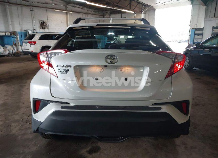 Photo 16 of 2021 Toyota C-hr LE (VIN NMTKHMBX2MR120886)