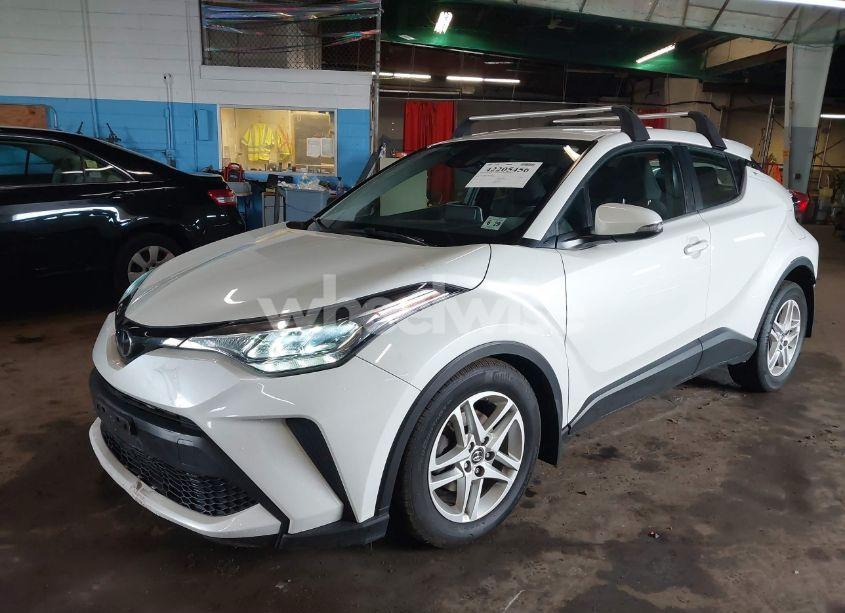 Photo 2 of 2021 Toyota C-hr LE (VIN NMTKHMBX2MR120886)
