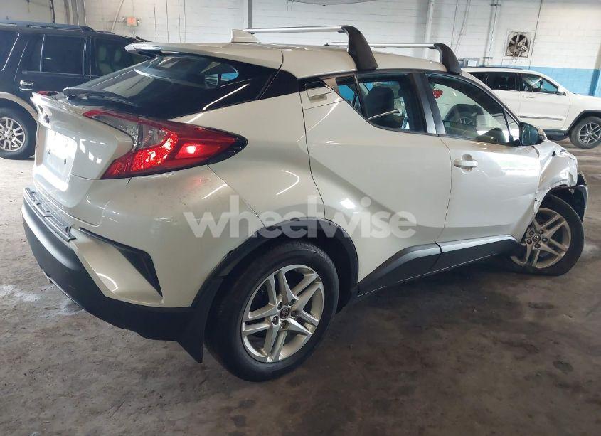 Photo 4 of 2021 Toyota C-hr LE (VIN NMTKHMBX2MR120886)