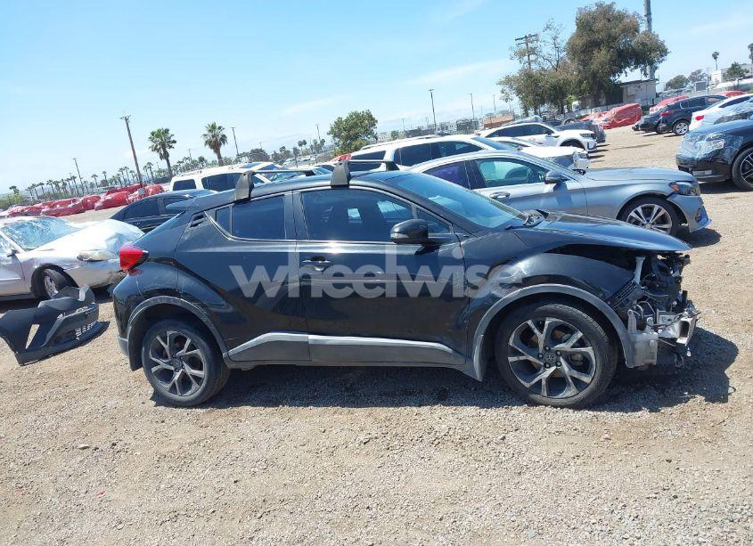 Photo 13 of 2018 Toyota C-hr XLE (VIN NMTKHMBX3JR024079)
