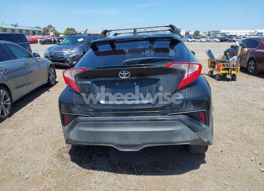 Photo 16 of 2018 Toyota C-hr XLE (VIN NMTKHMBX3JR024079)