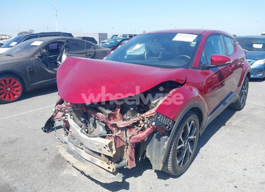 Photo 2 of 2018 Toyota C-hr XLE PREMIUM (VIN NMTKHMBX3JR026219)