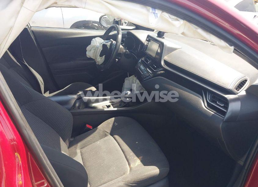 Photo 5 of 2018 Toyota C-hr XLE PREMIUM (VIN NMTKHMBX3JR026219)