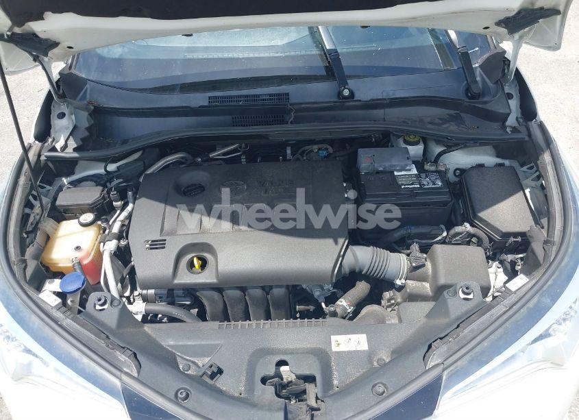 Photo 10 of 2019 Toyota C-hr XLE (VIN NMTKHMBX3KR087281)