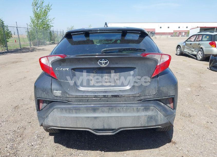 Photo 17 of 2021 Toyota C-hr XLE (VIN NMTKHMBX3MR123683)