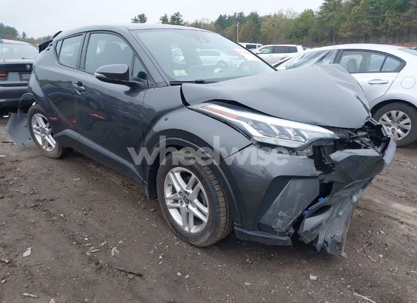 2021 Toyota C-hr LE (VIN NMTKHMBX3MR125580) main photo