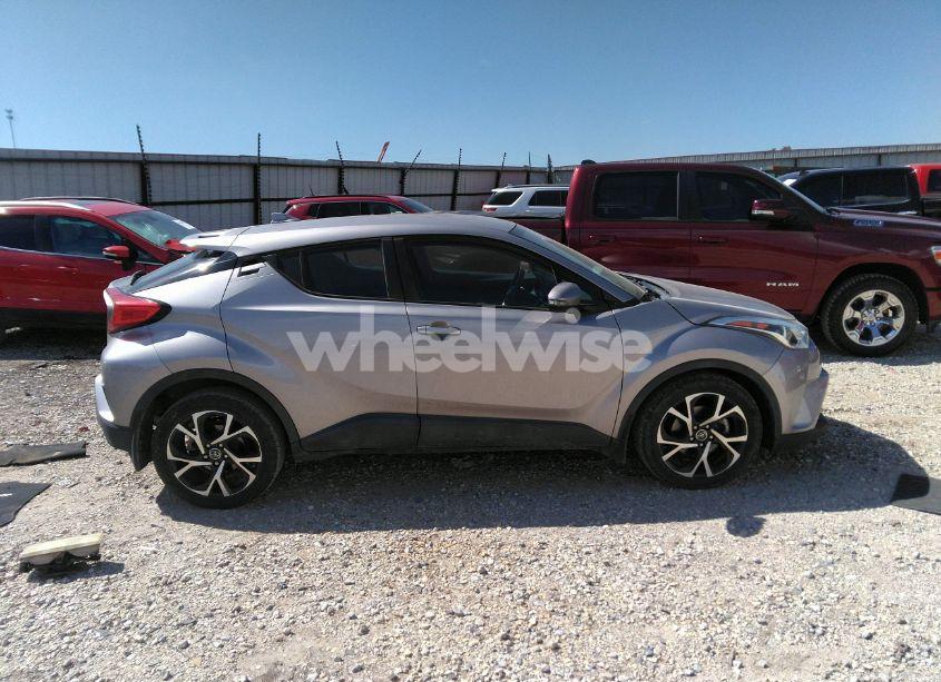 Photo 13 of 2018 Toyota C-hr XLE PREMIUM (VIN NMTKHMBX4JR040789)