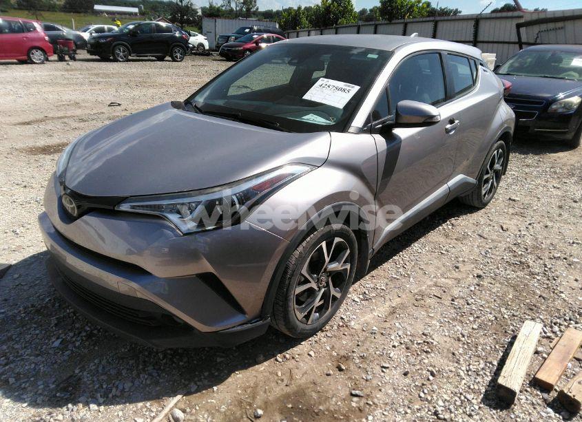 Photo 2 of 2018 Toyota C-hr XLE PREMIUM (VIN NMTKHMBX4JR040789)