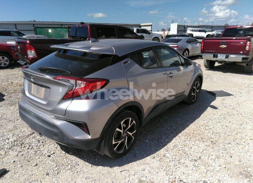 Photo 4 of 2018 Toyota C-hr XLE PREMIUM (VIN NMTKHMBX4JR040789)
