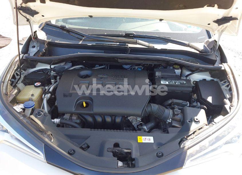 Photo 10 of 2019 Toyota C-hr XLE (VIN NMTKHMBX4KR077911)