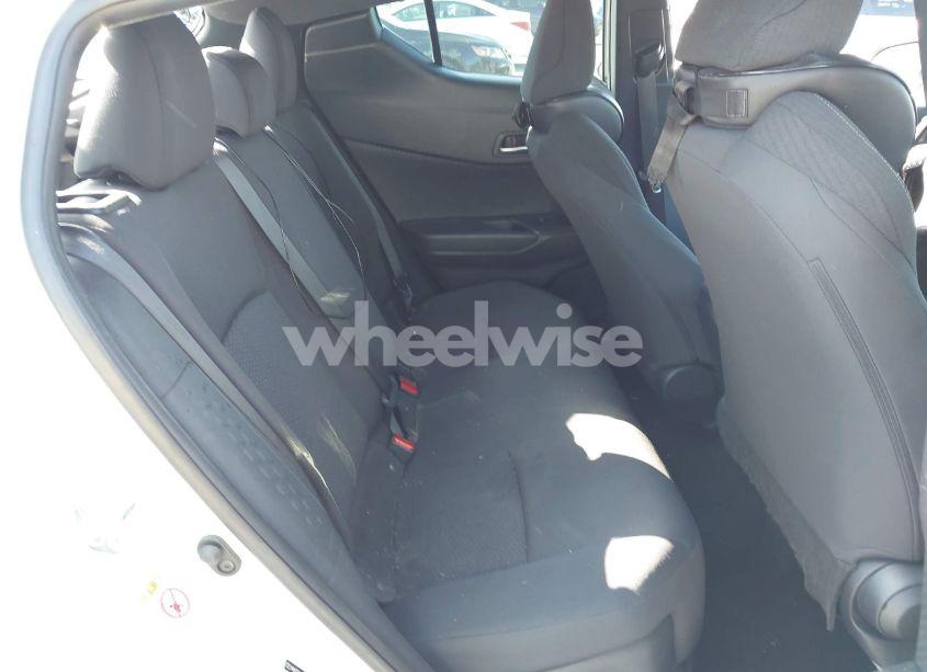 Photo 8 of 2019 Toyota C-hr XLE (VIN NMTKHMBX4KR077911)